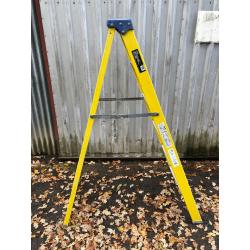 LYTE STEP LADDER 8 TREAD 1.65m