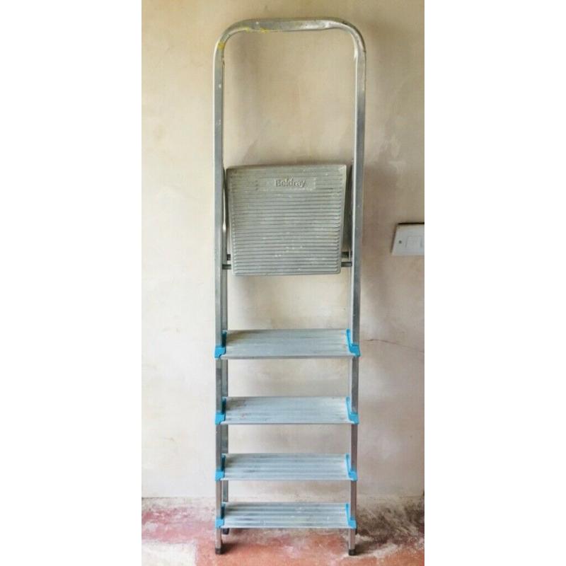 Large step ladders for sale with 4 steps and top platform Home DIY