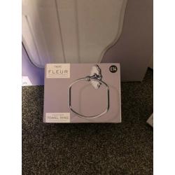 Brand New Fleur Range NEXT Bathroom Accessories set