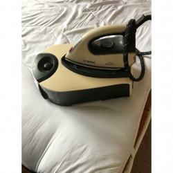 Steam iron